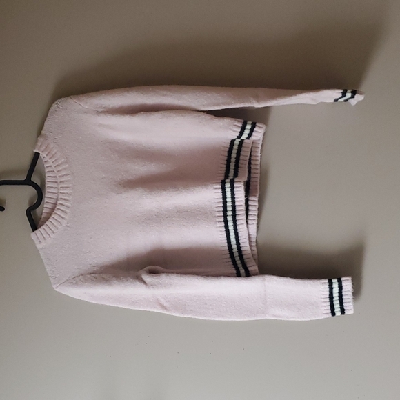Forever 21 Sweaters - Light Pink Sweater